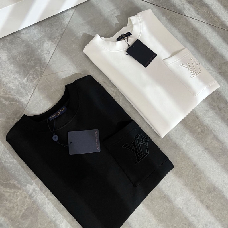 l0vis Vvtt0n t-shirt